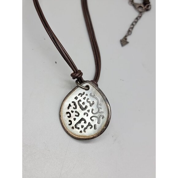 Silpada Sterling Carved Abalone Teardrop Pendant Necklace Brown Leather Cord 17" - Picture 9 of 12